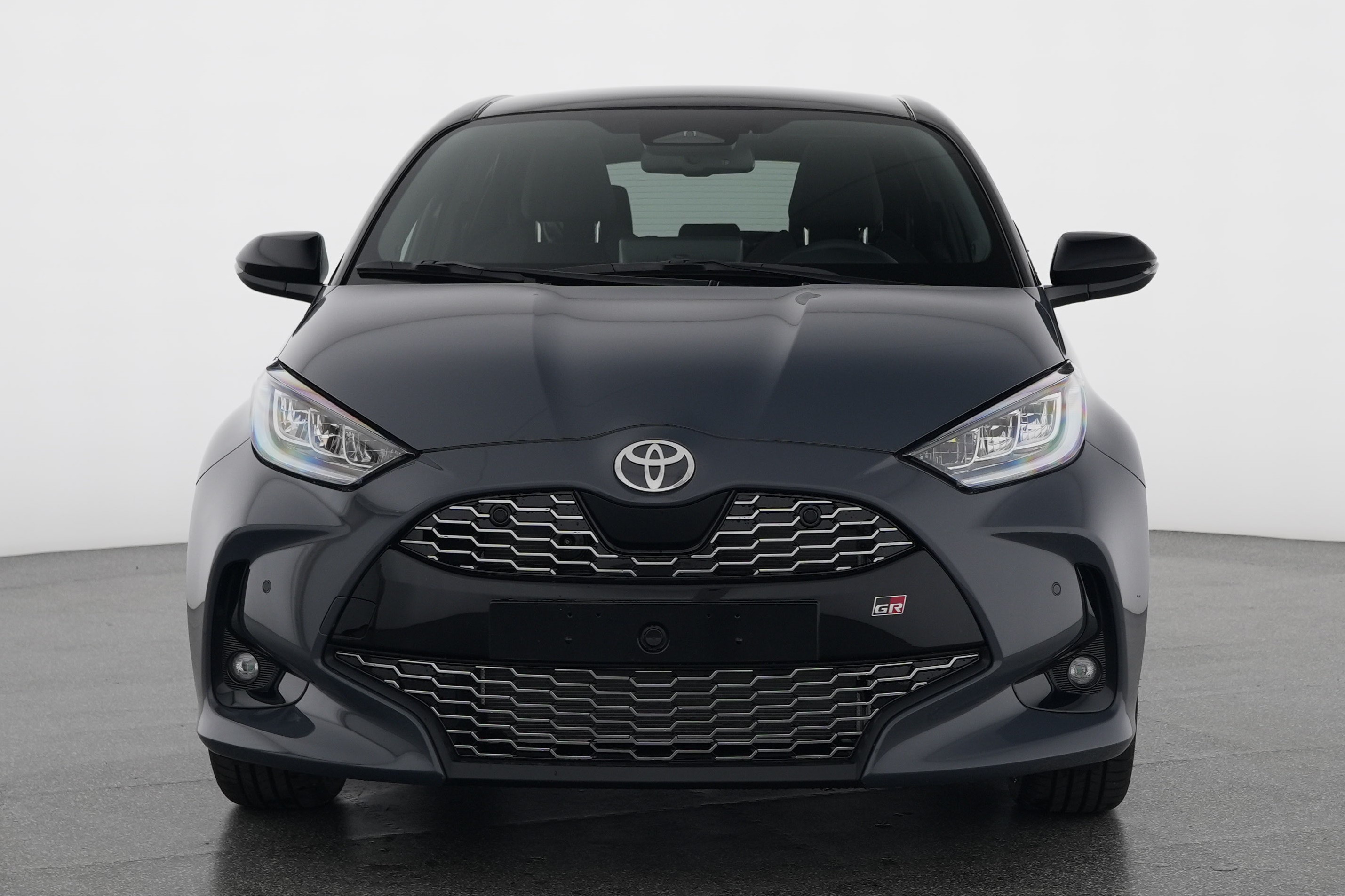 Toyota Yaris 1.5 VVT-i HSD GR Sport